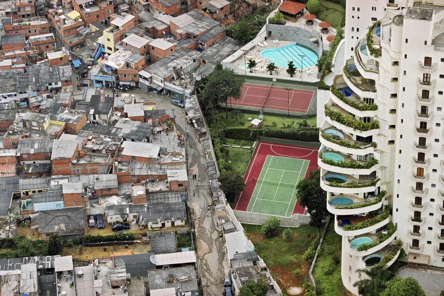 Poverty next to Wealth in Brazil 